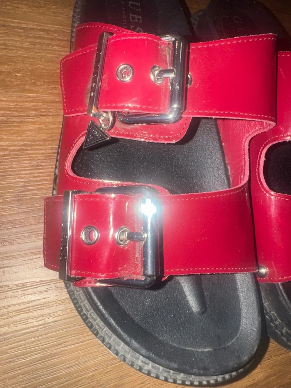 Guess Chunky Sandals Womens 5.5 Strappy Buckle Patent Leather Dark Red Romantic